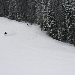 skier_snow.jpg